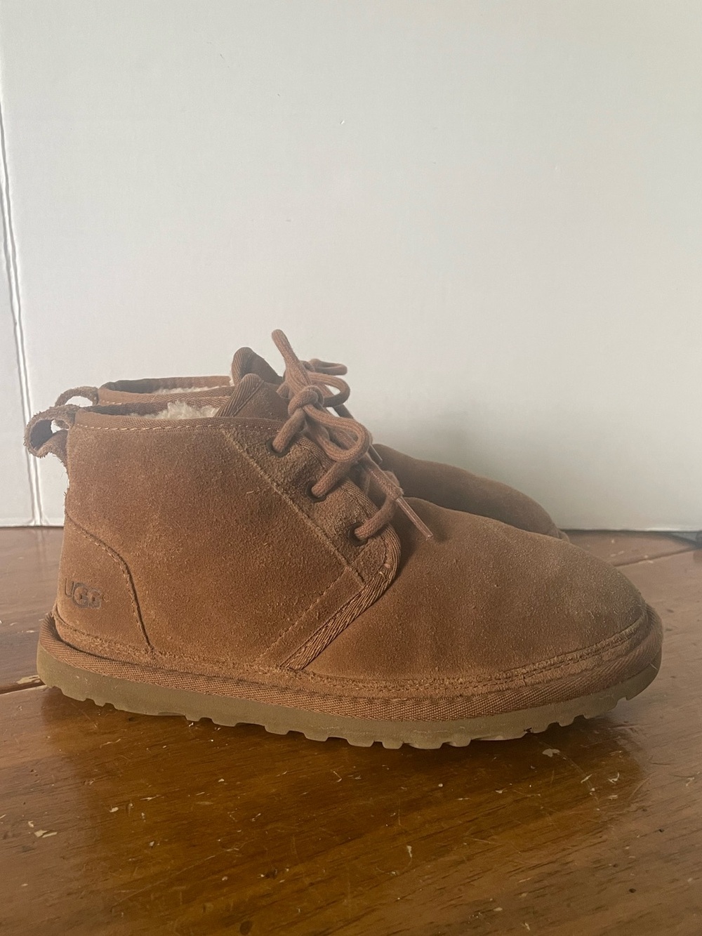 UGG Neumel Chukka Boot Boots Booties 3236 Men’s Size 5 Women’s 6.5 EU 37.5 EUC